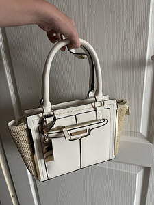 River Island White mini winged tote bag (1 foto / 3)