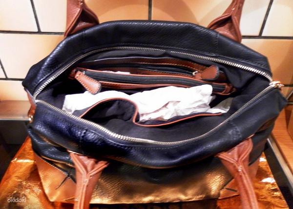Кожаная объемная черная с коричневыми деталями сумка, новая (фото #3)