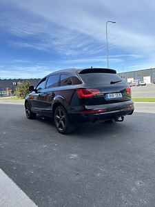 Audi q7 3.0d 176kw sline (3 foto / 7)
