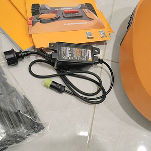 Robotniiduk Worx WR141e Robotmuruniiduk (8 foto / 8)
