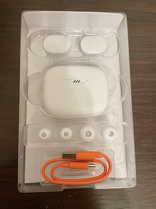 JBL 130NC TWS juhtmevabad kõrvaklapid (2 foto / 3)