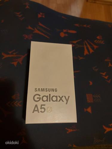 Samsung Galaxy A5 (фото #2)