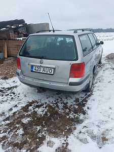 Volkswagen Passat 1997 (5 foto / 6)