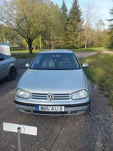 Volkswagen golf 1998 1.6 (2 foto / 6)