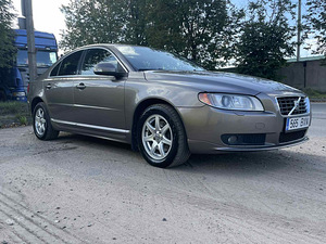 Volvo s80 3.2 awd (2 foto / 8)