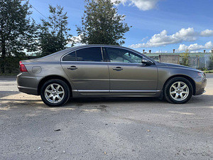 Volvo s80 3.2 awd (4 foto / 8)