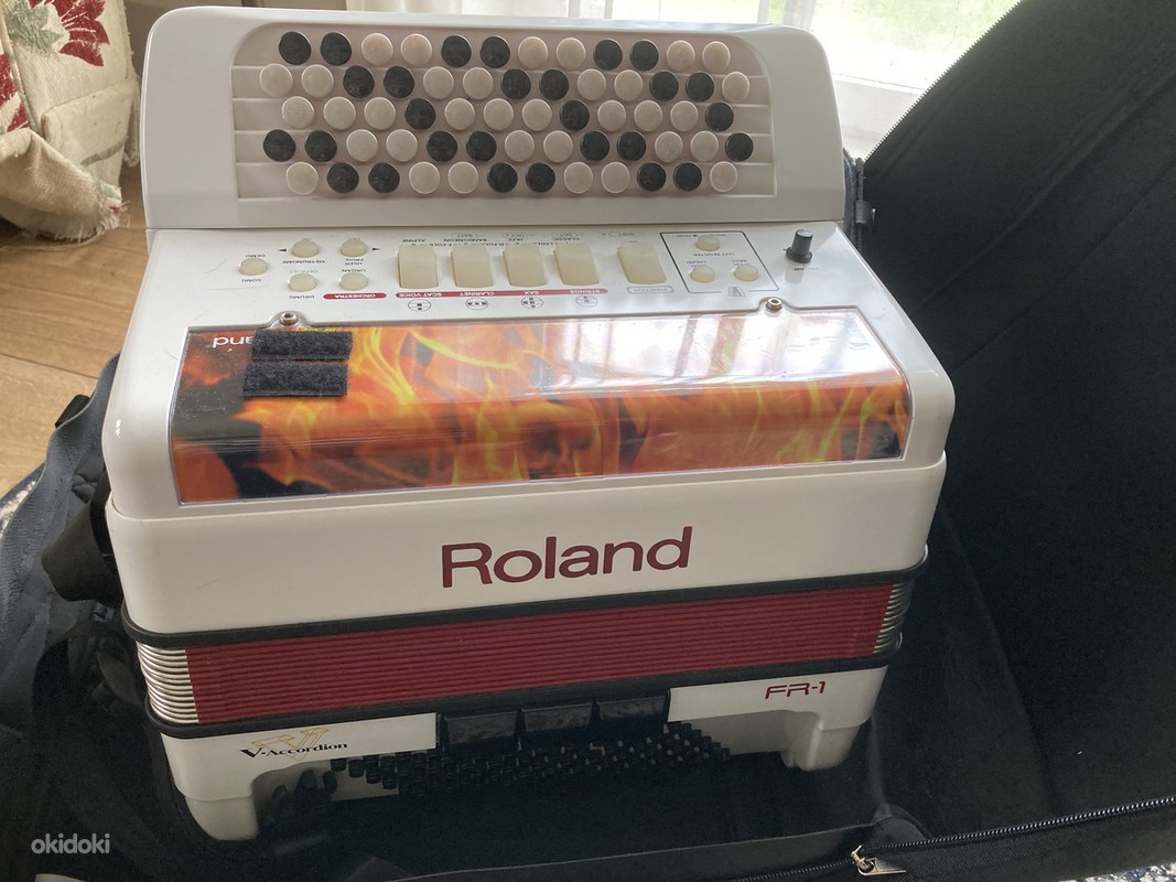 Продается цифровой кнопочный аккордеон Roland FR1 - Lehtse, Tapa vald ...