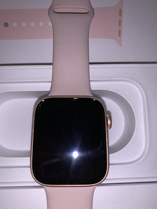 Apple Watch Series 5(44mm) (3 foto / 4)