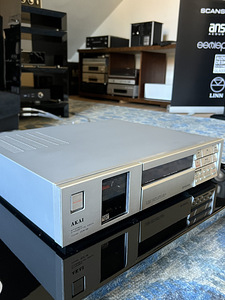 Akai GX9 (2 foto / 7)