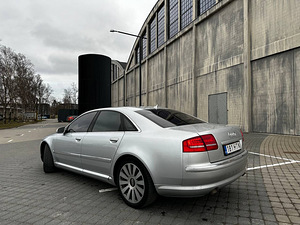 Audi A8 4.2 240kw Diesel (3 foto / 7)