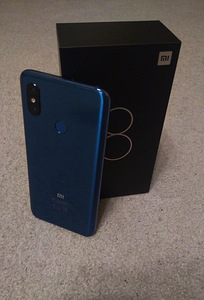 Xiaomi mi 8 (2 фото из 2)