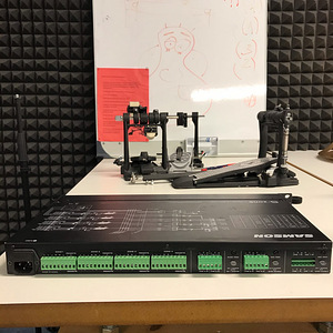 Микшер Samson s-zone 4 input mixer (3 фото из 4)