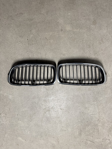 BMW F30 neerud / grill (3 seeria)