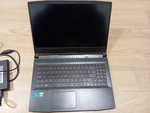 Msi gf66 katana 11ue 15.6 fhd 144hz ips RAM16gb RTX 3060 (6 foto / 10)