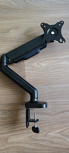 Monitori kinnitus 17–32