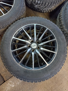 Honda CR-V alt 18" valuveljed 5x114.3 + naastrehvid (2 foto / 7)