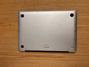 MacBook Pro Retina 13" (2014) i5 / 8GB / 256GB SSD + laadija (4 foto / 4)