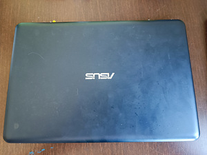 Asus EeeBook F205TA-FD018BS (1 foto / 2)