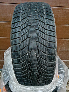 245/45 R18 Hankook lamellrehvid (3 foto / 5)