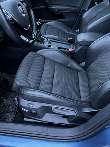 Volkswagen Golf VII 2.0 TDI Highline (6 foto / 14)