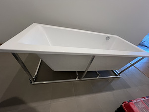 Müüa vann Balteco Forma 170 cm + esipaneel (4 foto / 5)