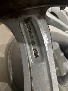Originaal Mercedes-Benz R17 valuveljed 5x112 ET48.5 + TPMS (8 foto / 9)