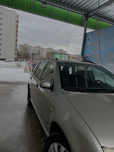 Продам SKODA FABIA 2004 (11 фото из 12)