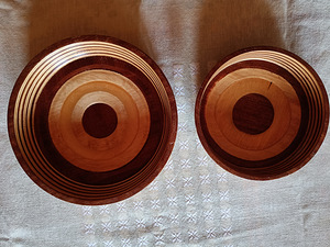 2 puidust kaussi (2 foto / 2)
