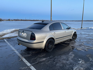 Skoda superb 2004 (1 foto / 10)