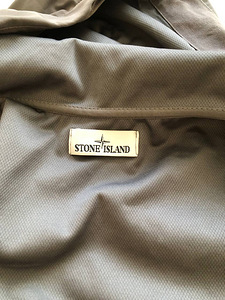 STONE ISLAND (3 фото из 7)