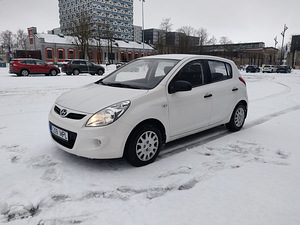 HYUNDAI I20 (3 foto / 10)