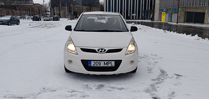 HYUNDAI I20 (2 foto / 10)