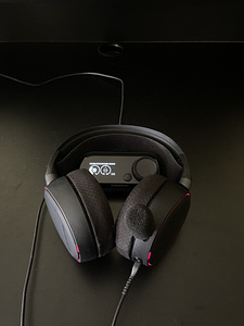 SteelSeries Arctis Pro + GameDAC (2 foto / 3)