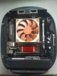 ITX Ryzen 3 3200G/A520I /8GB RAM/250GB SSD/1000GB HDD (3 foto / 6)