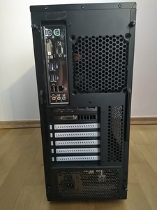 Intel I5-6402P/B150M/8GB RAM/SSD 250GB/Radeon RX 470 8GB (5 foto / 10)