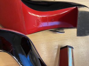 Christian Louboutini kingad (2 foto / 4)