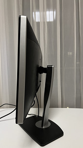 Dell UltraSharp U2412M 24'' IPS Widescreen Monitor (5 foto / 6)
