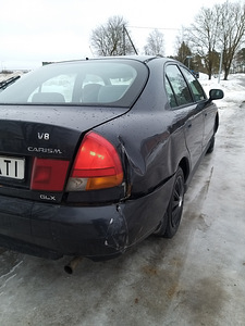 Mitsubishi Carisma 1.6 (3 foto / 11)
