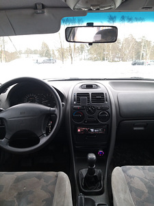 Mitsubishi Carisma 1.6 (7 foto / 11)
