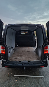 VolksWagen Transporter T5 (10 foto / 11)
