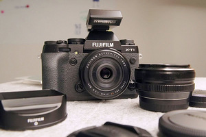 Komplekt Fujifilm X-T1 + XF 18mm f/2 R + XF 27mm f/2.8 (3 foto / 10)