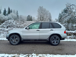 BMW x5 3.0d (3 фото из 6)