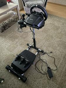 Logitech G920 koos pedaalidega + käigukang + raam (4 foto / 4)