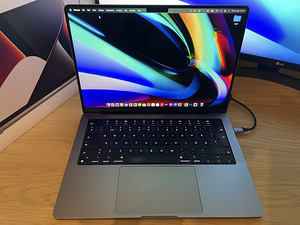Macbook Pro 14" Space Grey M1 512GB (1 foto / 5)