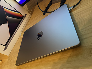 Macbook Pro 14" Space Grey M1 512GB (4 foto / 5)