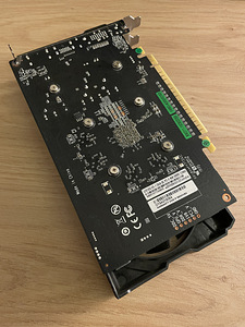 GeForce GTX 1650 4GB GDDR5 (2 foto / 3)
