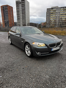 BMW F11 525 D 2012 (1 foto / 15)
