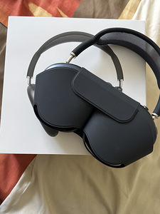 Airpods max USB-C (1 foto / 4)