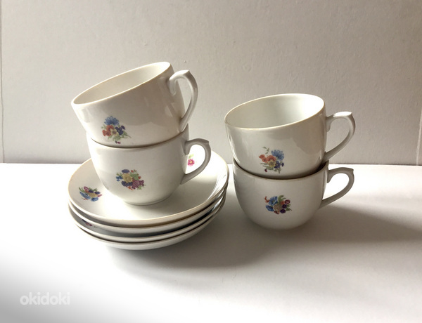 Сервиз 1950-х годов, 4 чашки и 4 тарелки (фото #1)