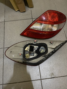 Tagatuled Mercedes SLK R171 05-08 (2 foto / 4)